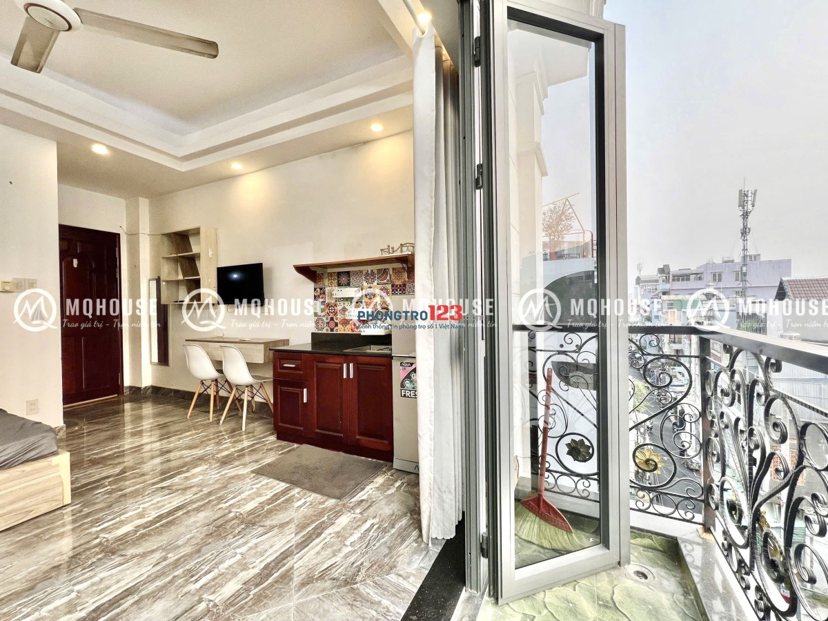 CHDV BAN CÔNG RIÊNG FULL NỘI THẤT