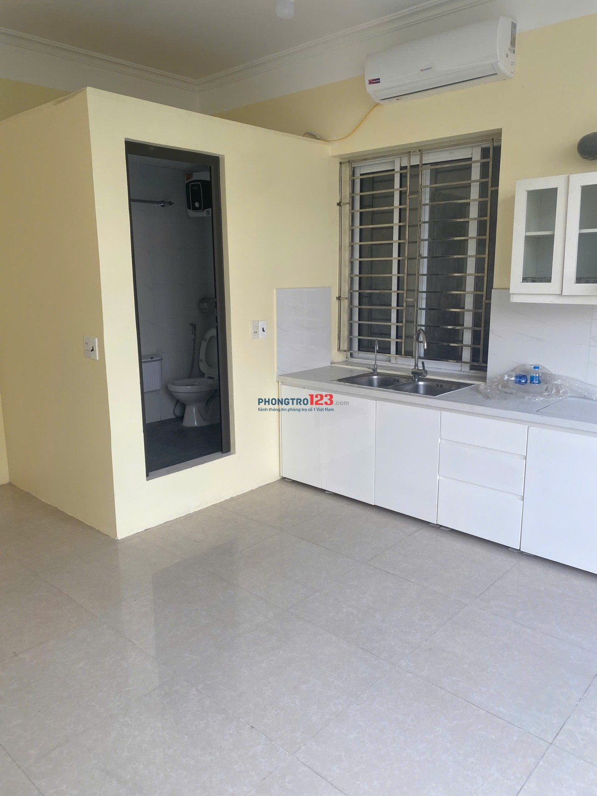 Cho thuê phòng trọ khép kín nhà mặt phố, Số 1a- phố Hoàng Thế Thiện ( đ/c trước khi sáp nhập là số 1