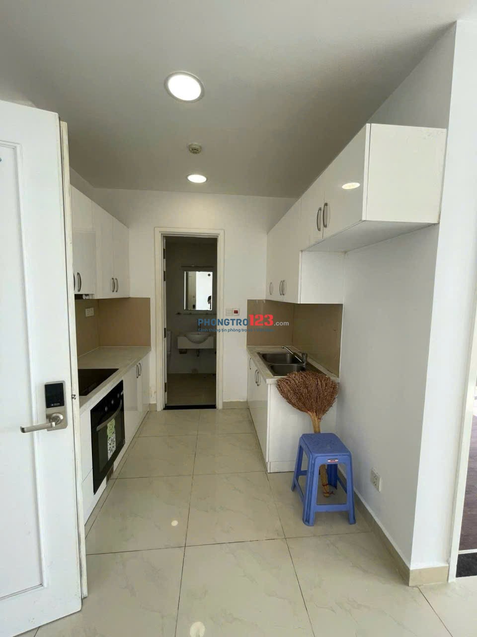 Chung cư Nguyễn Phúc Nguyên, Q3: 16triệu, 3p ngủ, 105m2, có NTCB