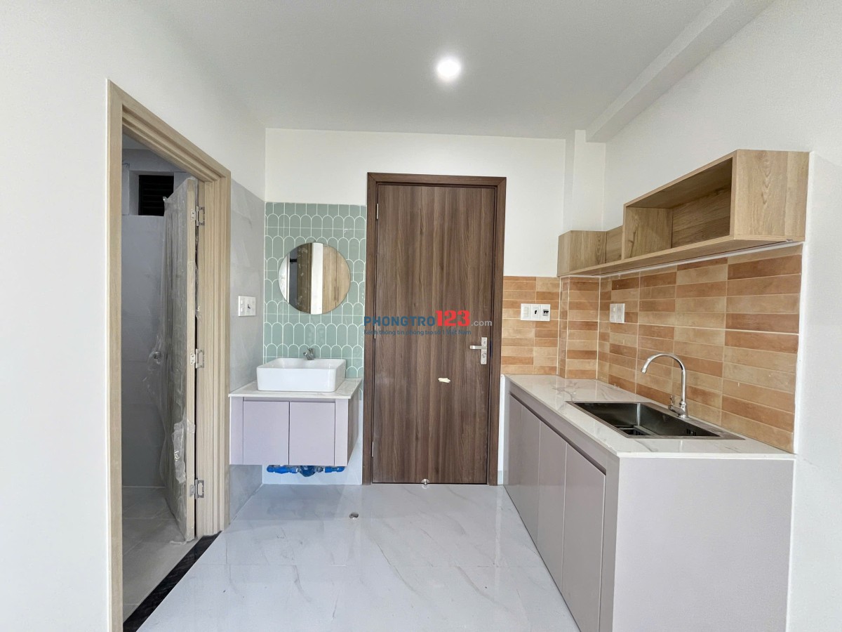 Căn hộ ban công full nội thất mới xây, ngay NVLinh gần NTThập, cầu Phú Mỹ, Lotte mart