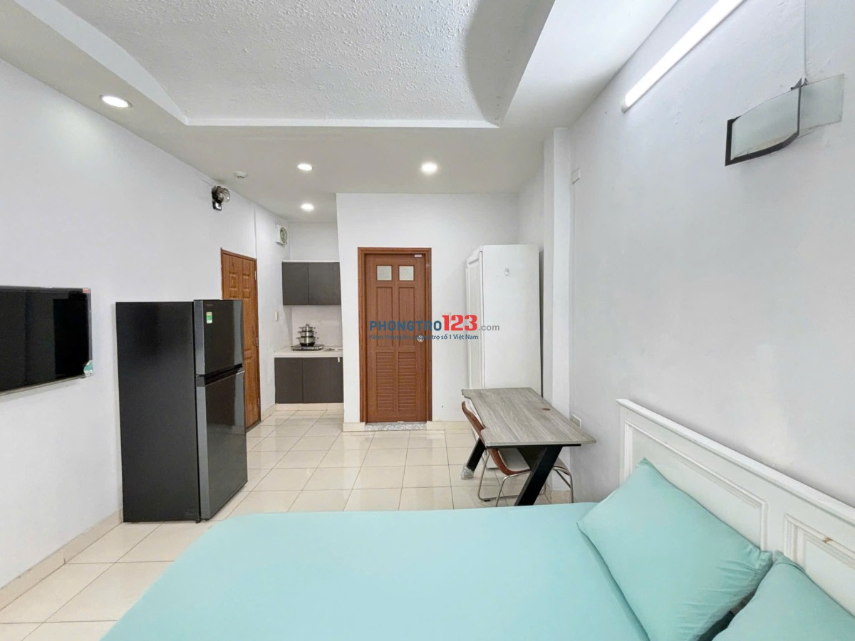 Căn Hộ View Bancol Full Nội Thất - Ngay Việt Nam Quốc Tự - Đường 3/2 Và Lê Hồng Phong