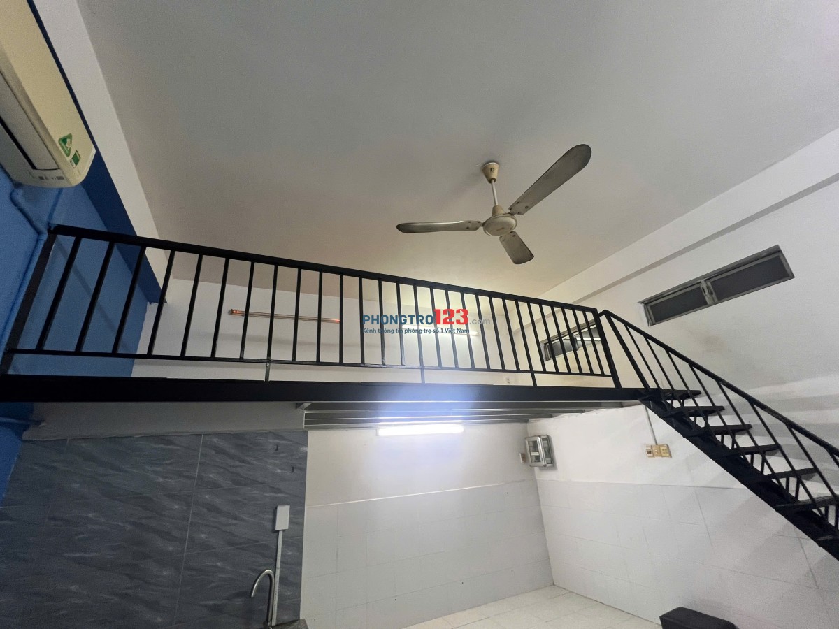 CHO THUÊ PHÒNG RỘNG THẤT CĂN BẢN 224 NGUYỄN VĂN QUÁ.QUẬN 12(Phù hợp ở nhóm /gia đình,cặp đôi)