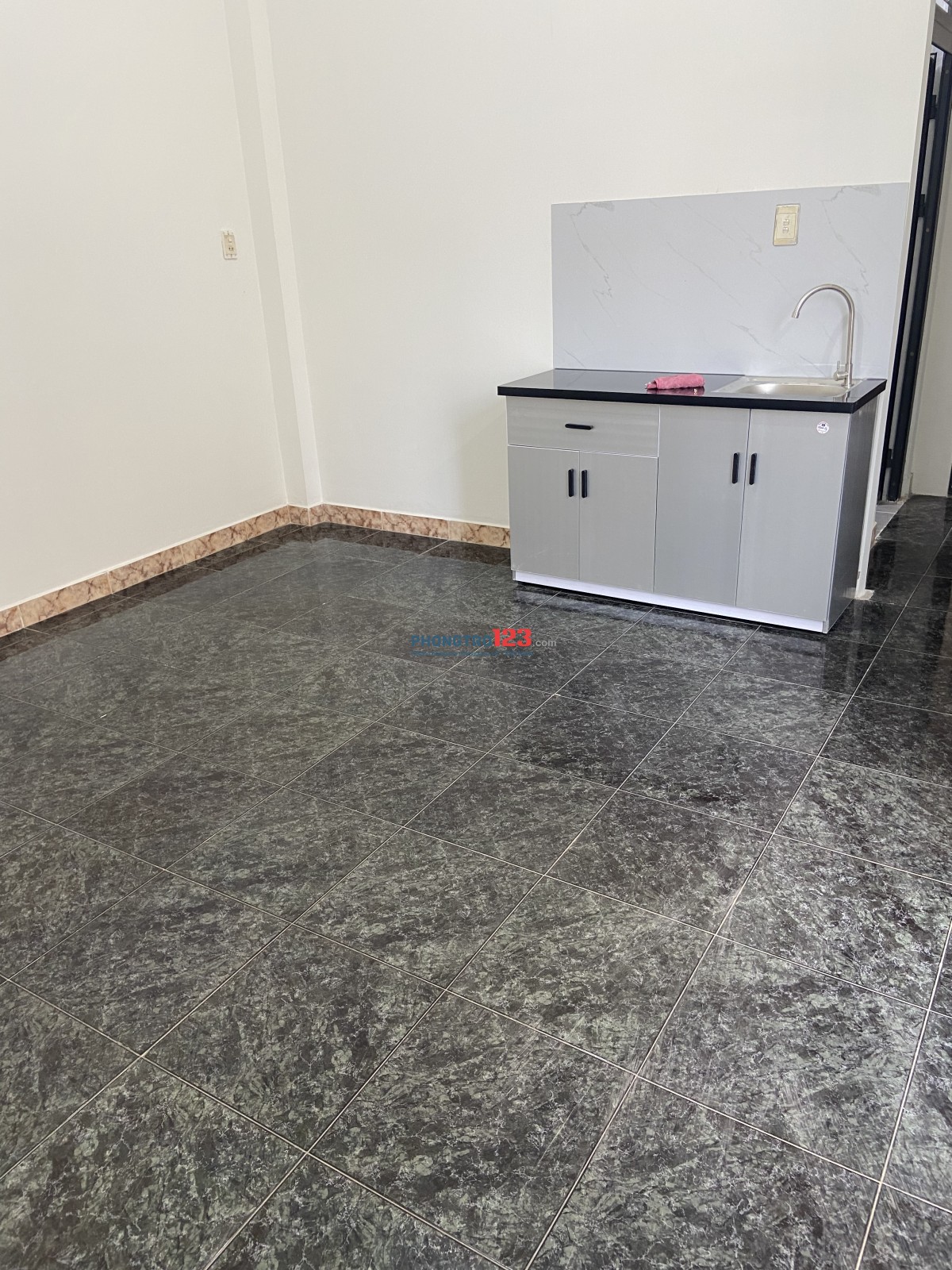 Phòng trọ rộng thoáng đường Tân Hải