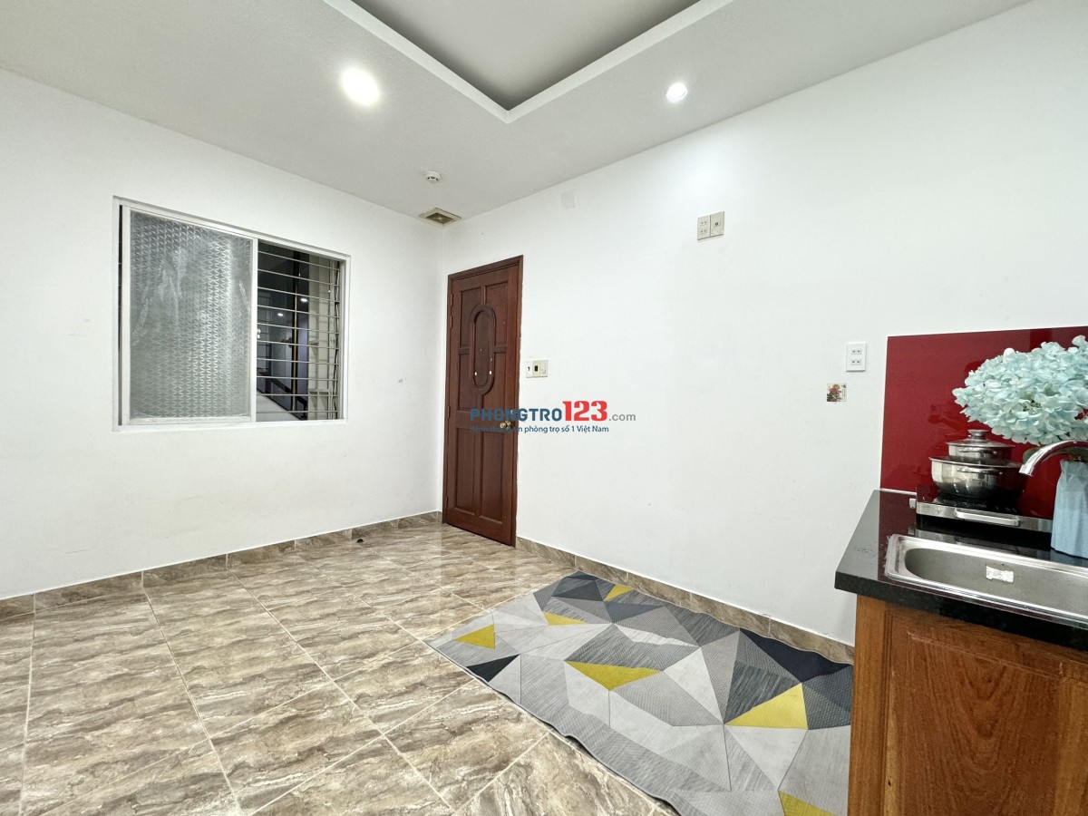 PHÒNG CỬA SỔ GẦN CÔNG VIÊN GIA ĐỊNH 3.5 TR/THÁNG