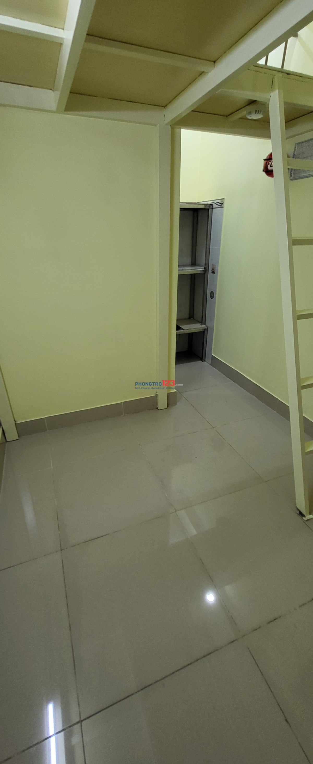 Phòng 1 người, máy lạnh, gác, cửa sổ, an toàn PCCC, tiện ích, Lê Lai P.Hạnh Thông (P3 Gò Vấp cũ)