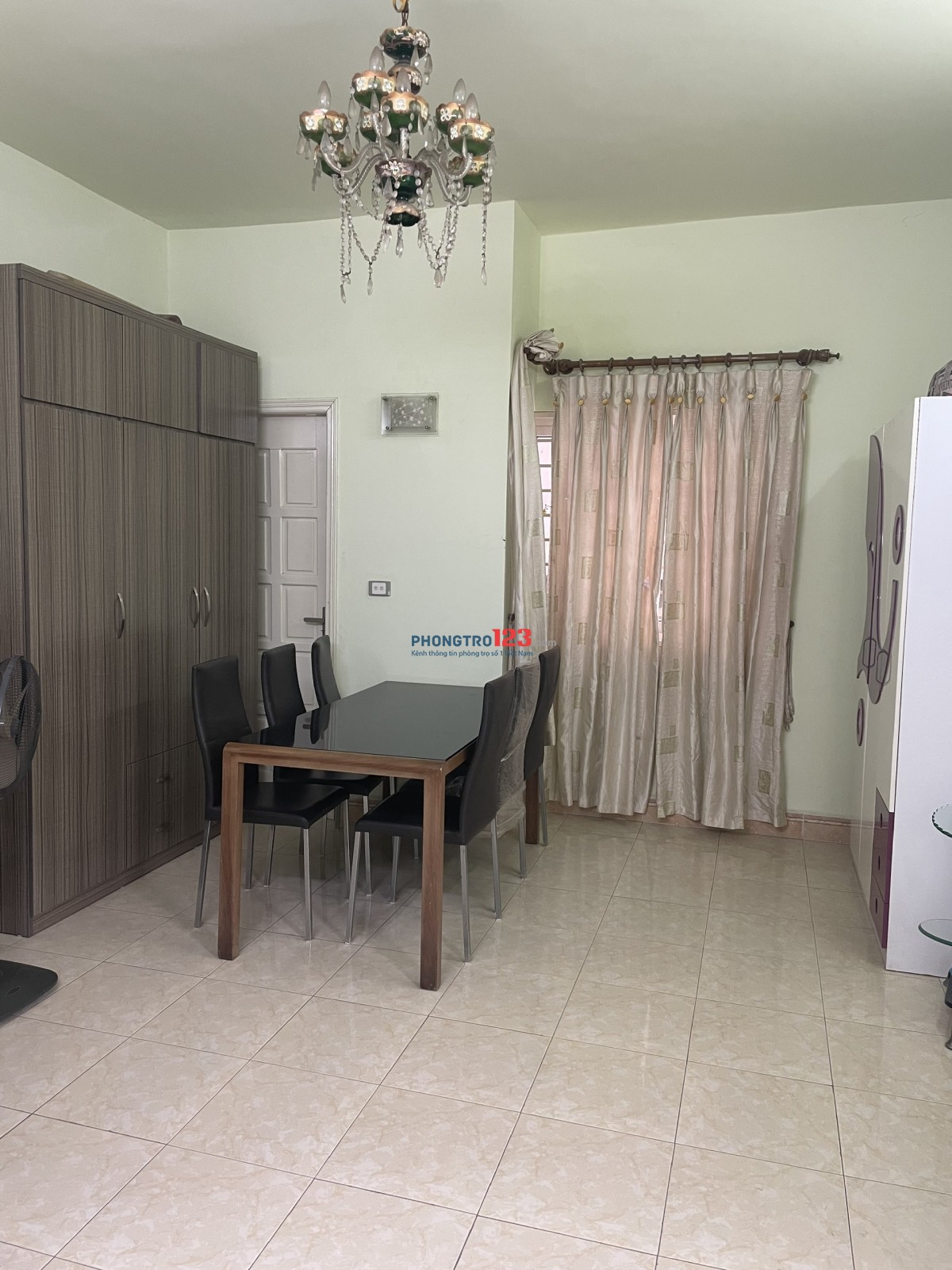 Cho thuê nhà 4 tầng tại ngõ 639 Hoàng Hoa Thám, Ba Đình. Ngõ rộng ba gác tránh. Chỉ 14tr