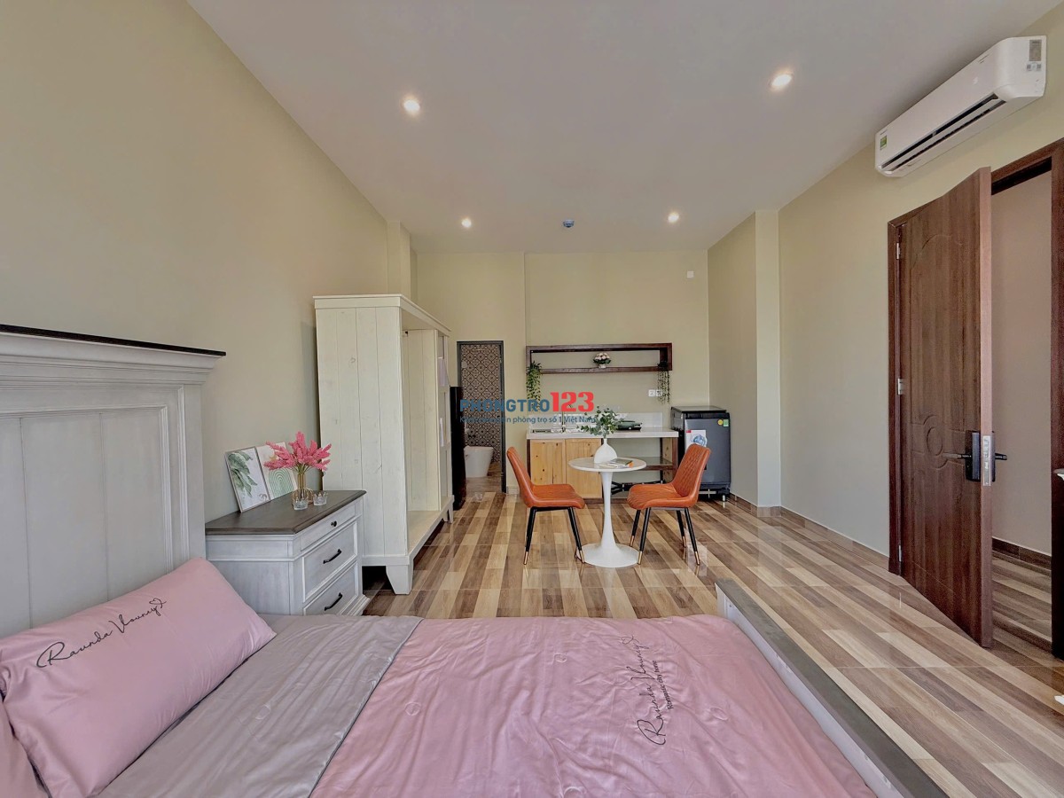 CĂN HỘ STUDIO BAN CÔNG FULL NỘI THẤT. TÂN QUY-QUẬN 7 GẦN LOTTE MART, TDTU,RMIT, ….