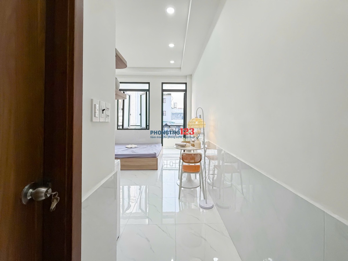 CĂN HỘ STUDIO BAN CÔNG FULL NỘI THẤT. TÂN QUY-QUẬN 7 GẦN LOTTE MART, TDTU,RMIT, ….