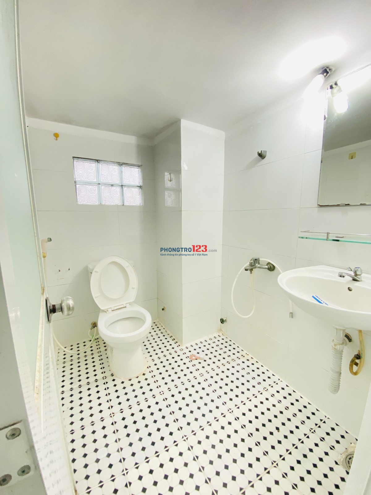  Phòng trọ gần sân bay Tân Sơn Nhất