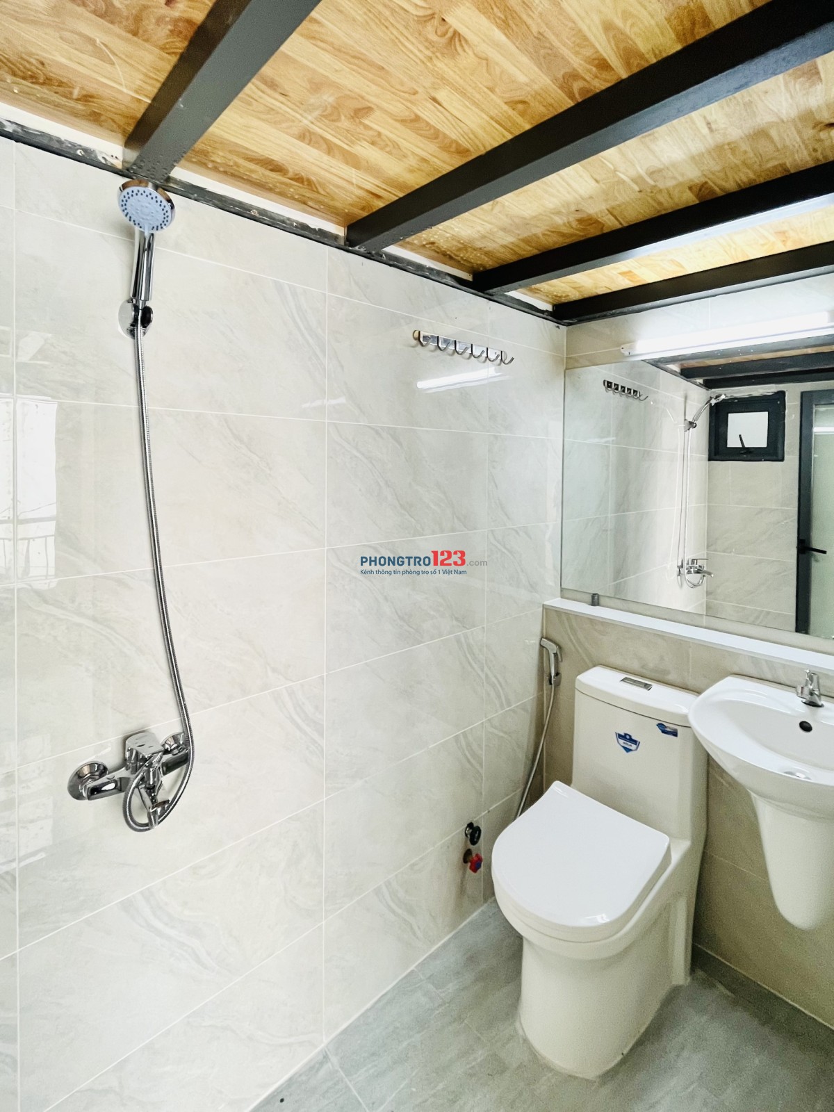 PHÒNG GÁC LỬNG 25m2 NGAY TÂN SƠN, PHẠM VĂN BẠCH ÁNH SÁNG TỰ NHIÊN