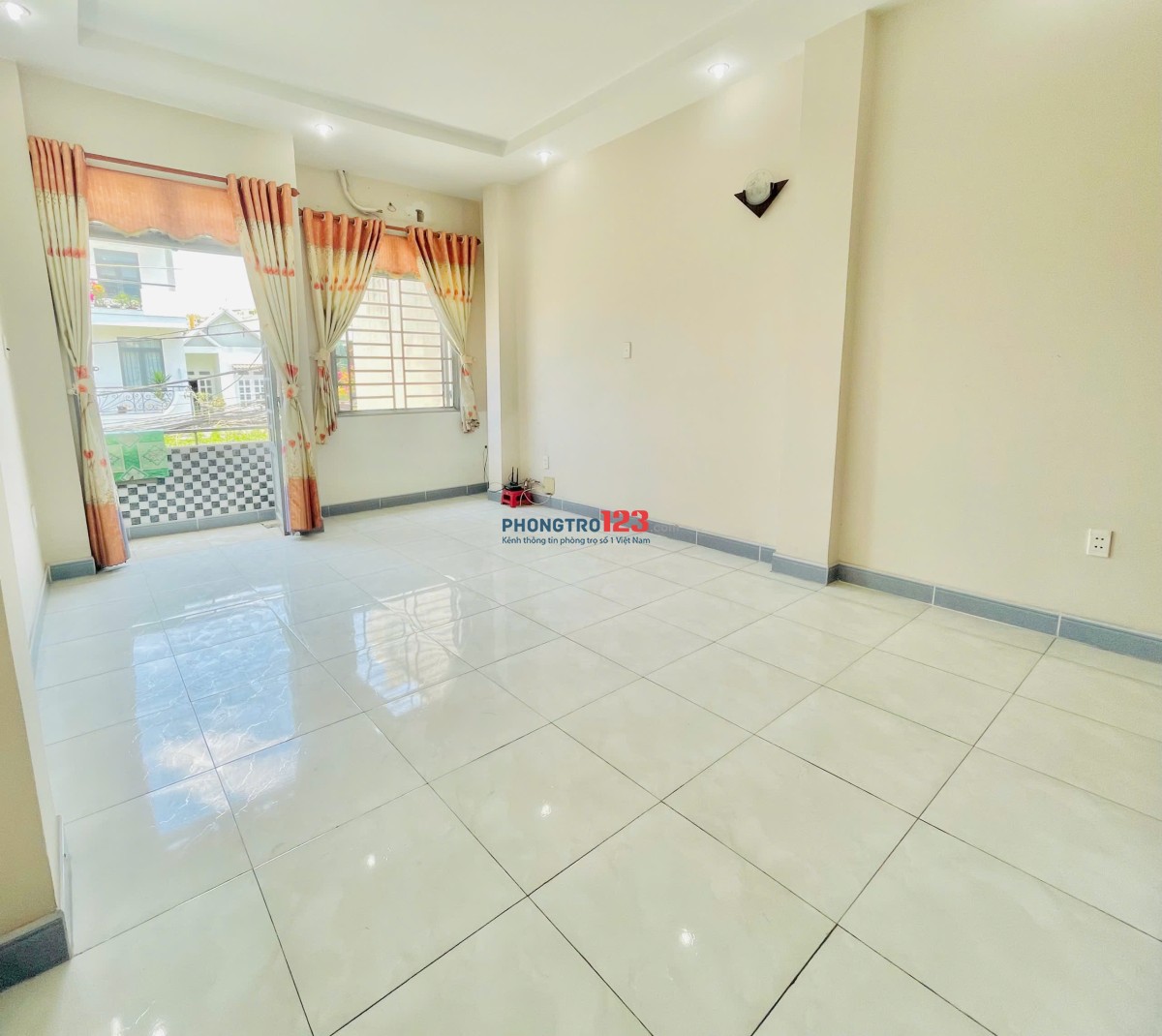 PHÒNG BAN CÔNG FULL NỘI THẤT - CV PHẦN MỀM QUANG TRUNG QUẬN 12