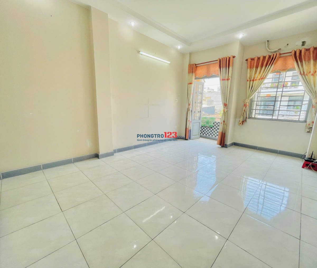 PHÒNG BAN CÔNG FULL NỘI THẤT - CV PHẦN MỀM QUANG TRUNG QUẬN 12