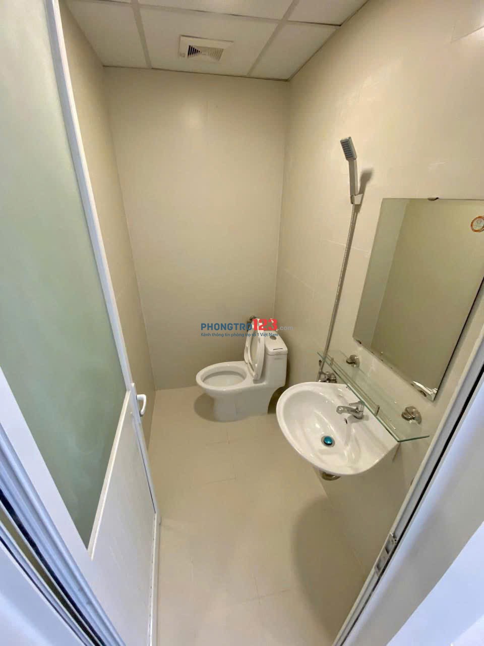 Chung cư Cộng Hoà Plaza, Tân Bình: 95m2, 3p ngủ, 14tr/tháng, NTCB