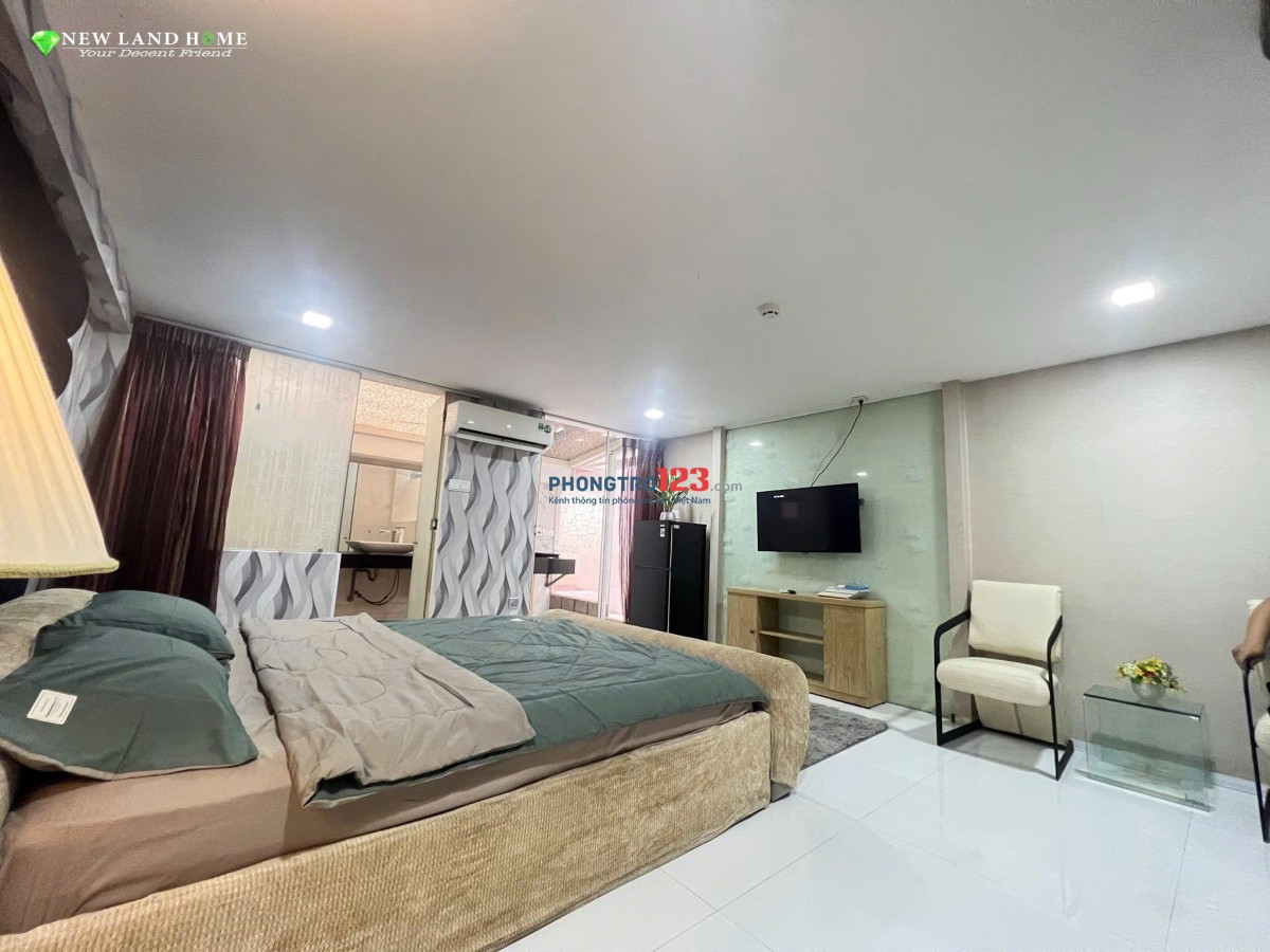 Căn hộ ban công,cửa sổ rộng full nội thất đường HQViệt q7,gần HTPhat,trường qte Canada,Phú Mỹ Hưng