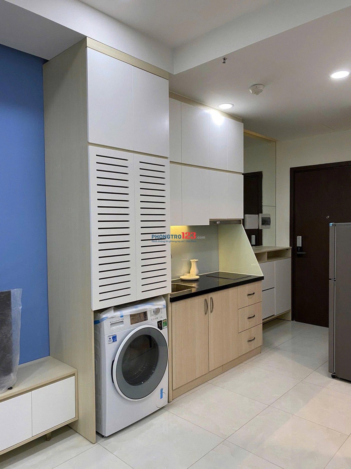 Căn hộ 2p ngủ,có nội thất C/c Phúc Yên giá 11tr/th