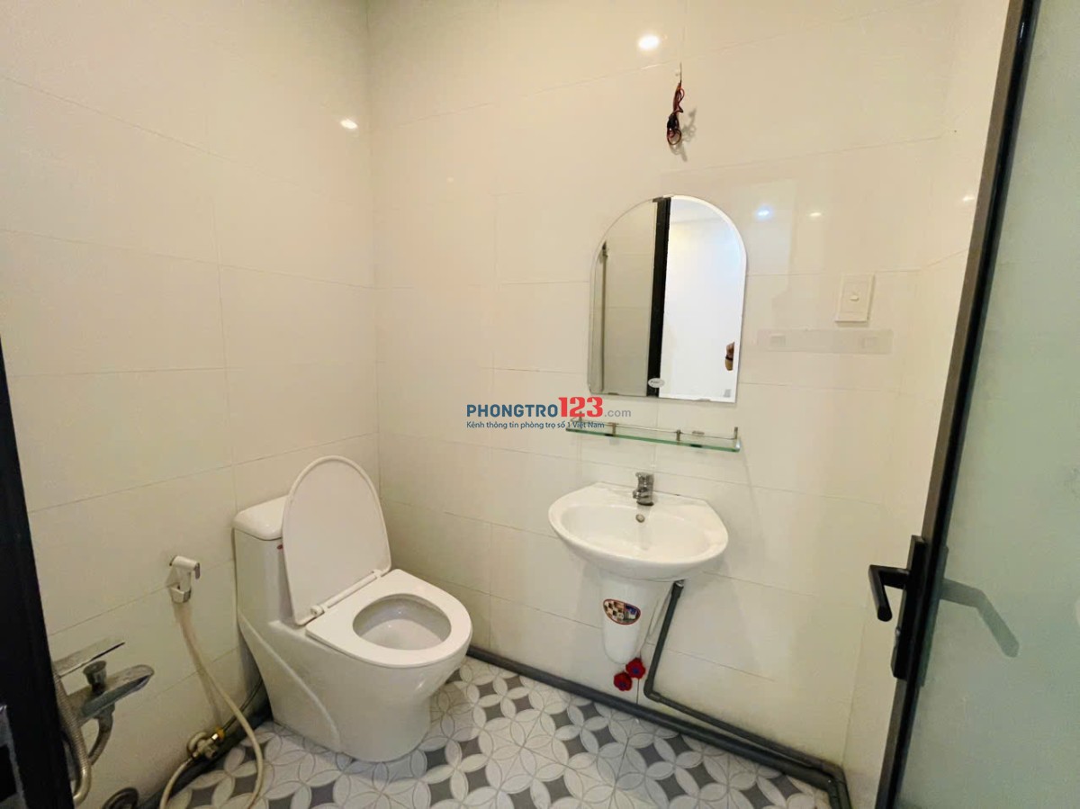 TRỐNG SẴN 2P CÓ NỘI THẤT SÁT CẦU THAM LƯƠNG,PHAN VĂN HỚN, TRƯỜNG CHINH, FREE XE MÁY CÓ THỂ Ở LIỀN