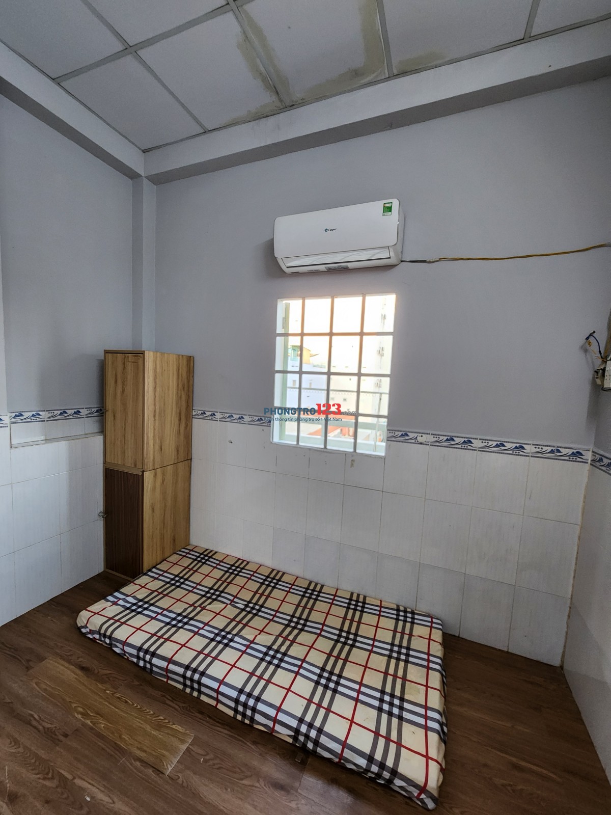 Cho thuê phòng trọ 18m2 ngay mặt tiền đường Âu Dương Lân, P3, Quận 8