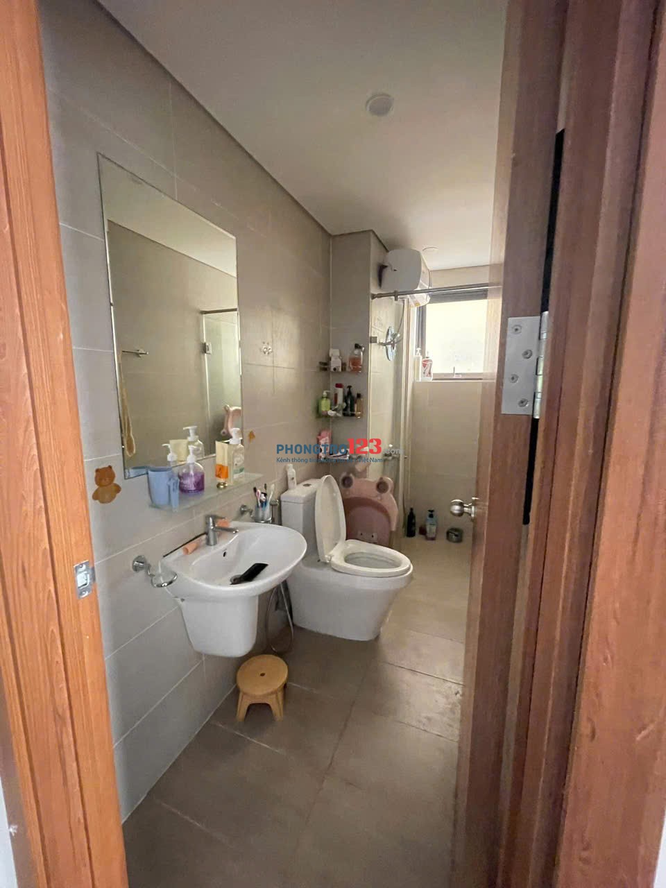 Chung cư Bàu Cát, có 2p ngủ, 70m2, 10tr/tháng, ngay Lạc Hồng, Tân Bình