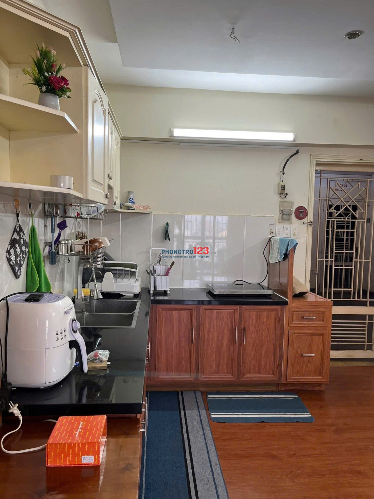 Chung cư Mỹ Phước, 80m2, Lầu trung, 2PN, 2WC, Bùi Hữu Nghĩa. 12tr5/th.