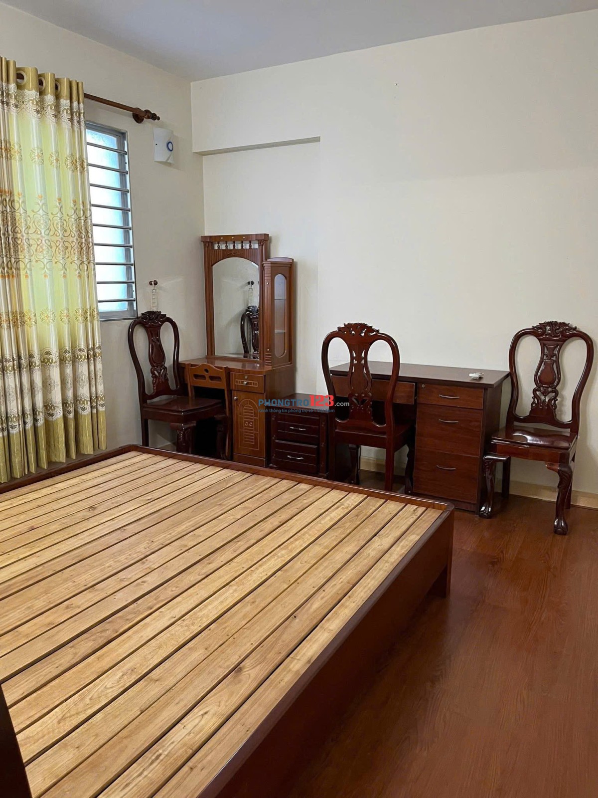 Chung cư Mỹ Phước, 80m2, Lầu trung, 2PN, 2WC, Bùi Hữu Nghĩa. 12tr5/th.