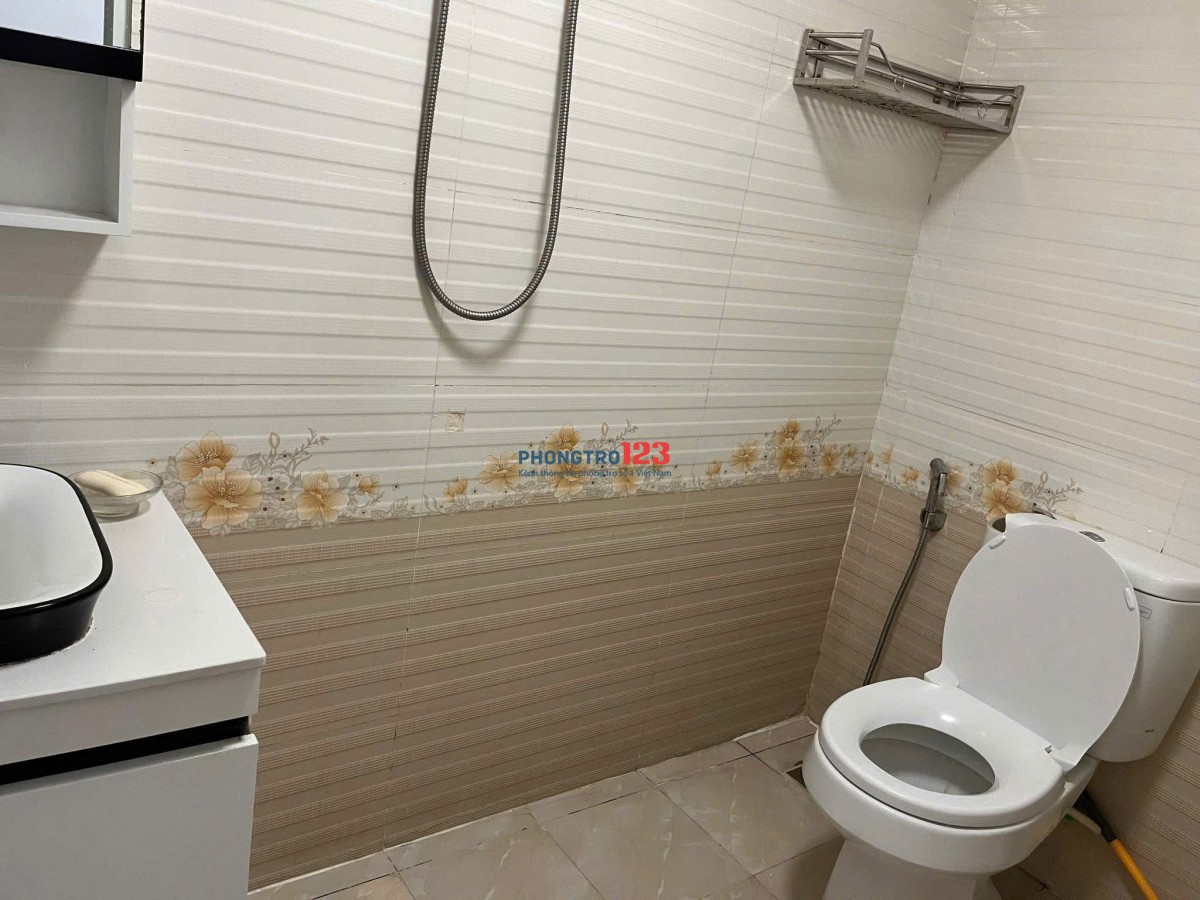 Chung cư Mỹ Phước, 80m2, Lầu trung, 2PN, 2WC, Bùi Hữu Nghĩa. 12tr5/th.