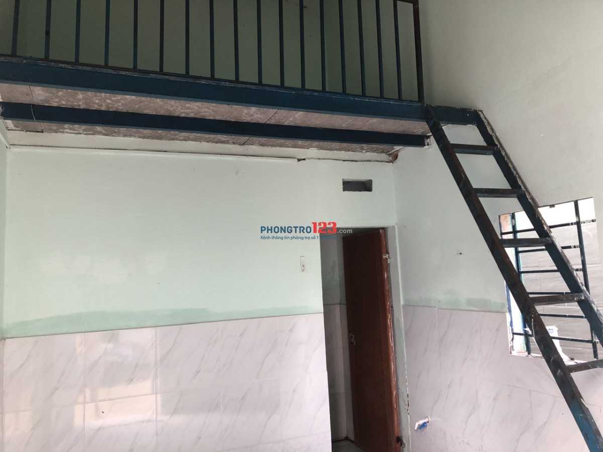 Cho thuê phòng mặt tiền đường hẻm cụt - gần Trường ĐHGTVT