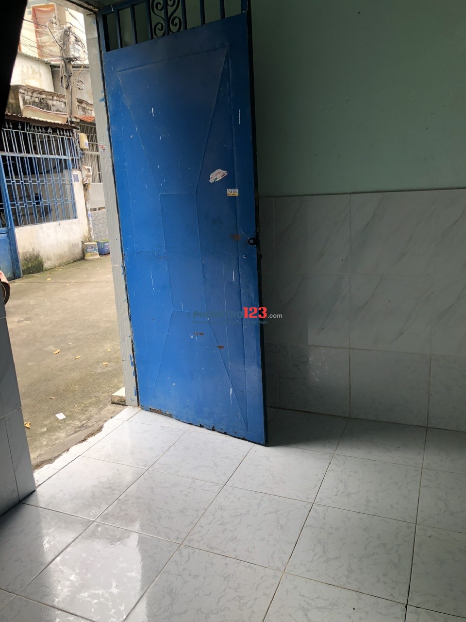 Cho thuê phòng mặt tiền đường hẻm cụt - gần Trường ĐHGTVT