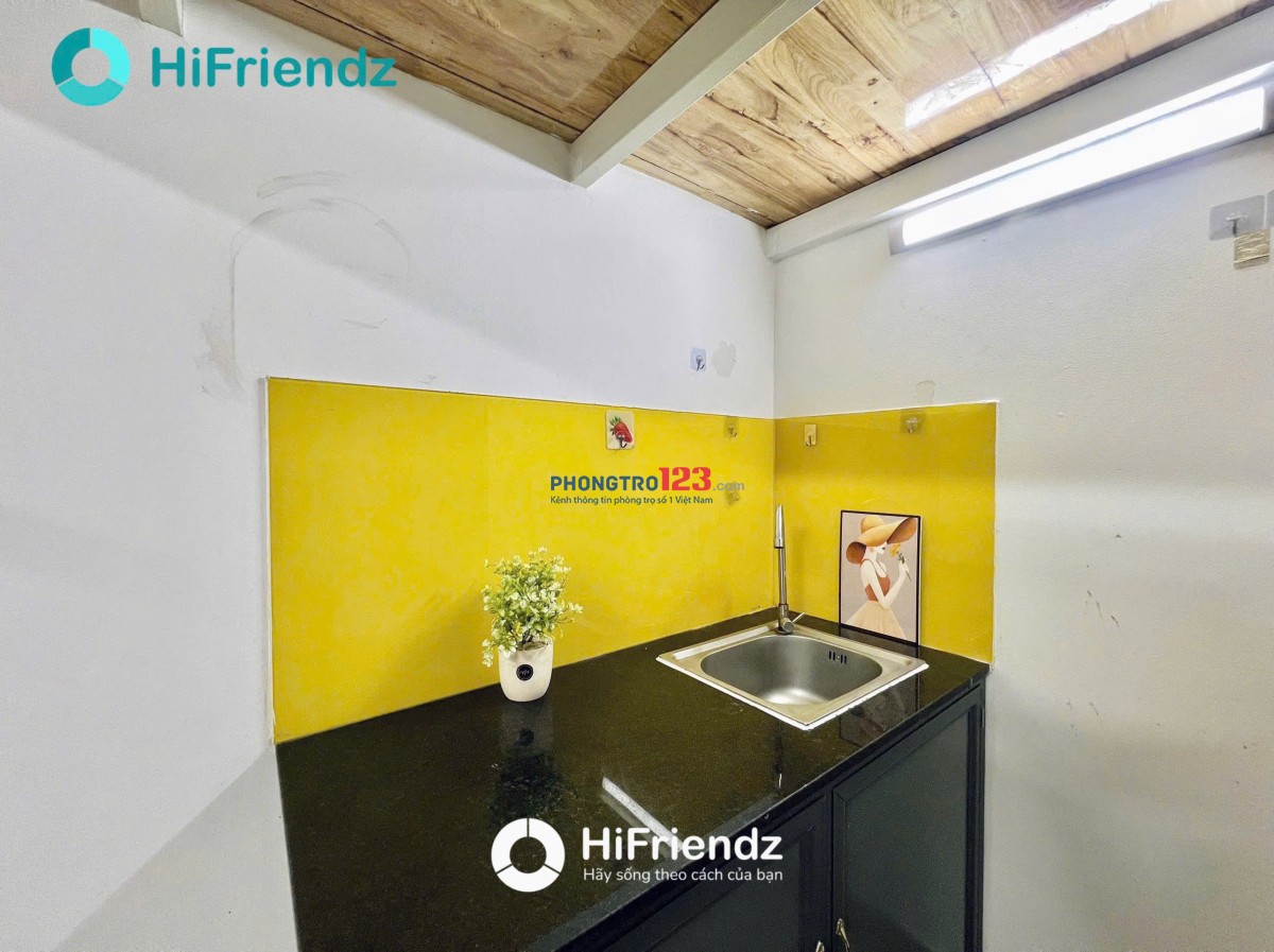 PHÒNG TRỌ GIÁ RẺ _ CÓ MÁY LẠNH TỦ ĐỒ _ NGAY BỐN XÃ _ DỌN Ở NGAY