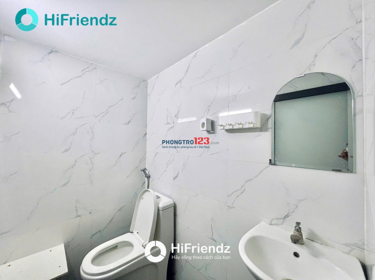 PHÒNG TRỌ GIÁ RẺ _ CÓ MÁY LẠNH TỦ ĐỒ _ NGAY BỐN XÃ _ DỌN Ở NGAY