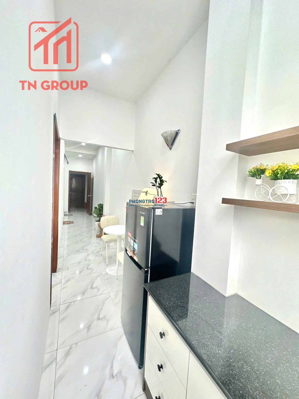 CHO THUÊ CĂN HỘ 2PN NGAY NGÃ TƯ HÀNG XANH