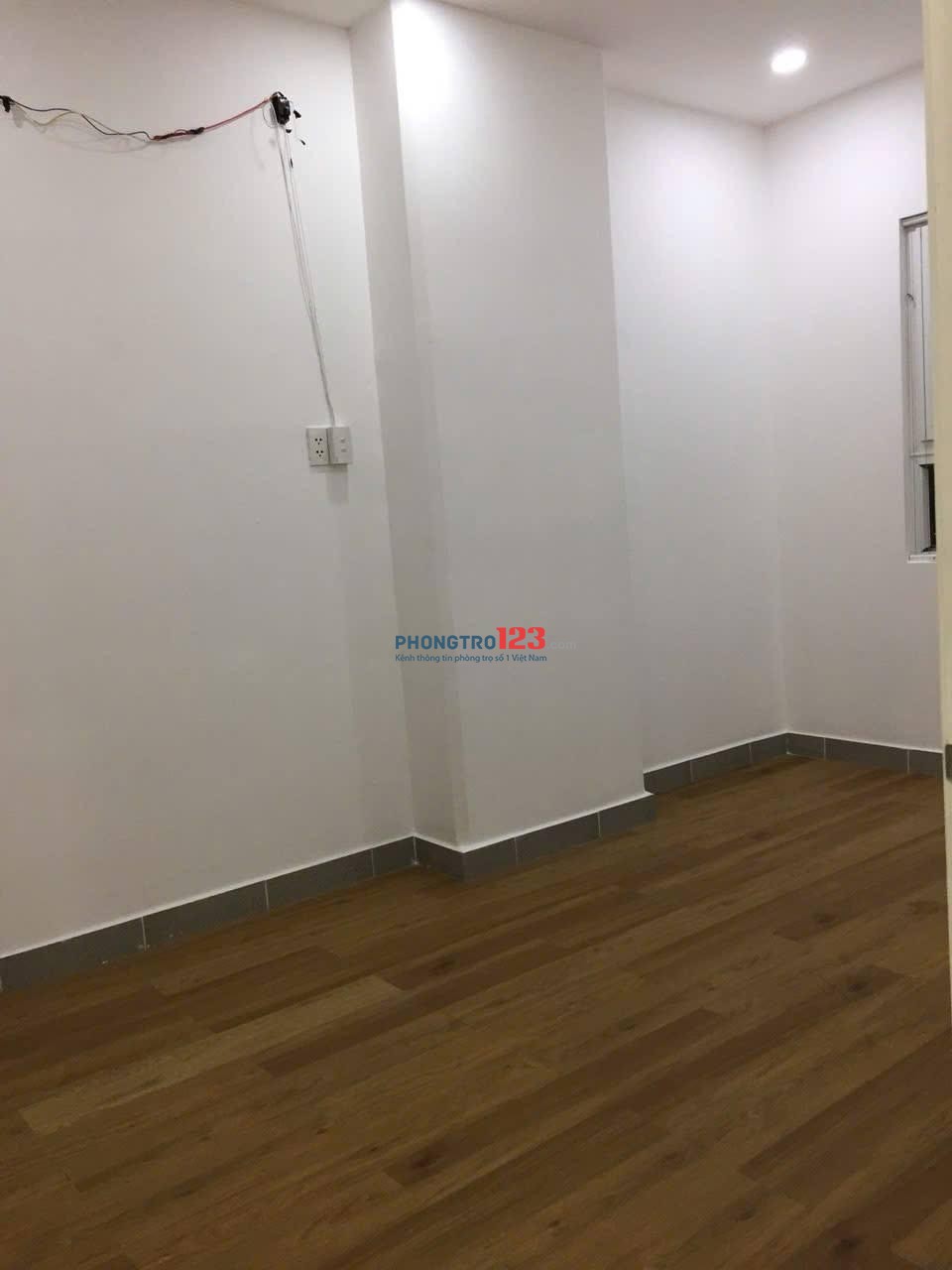 Căn 3p ngủ, rộng 110m2 - Chung cư Miếu Nổi giá 15tr/th