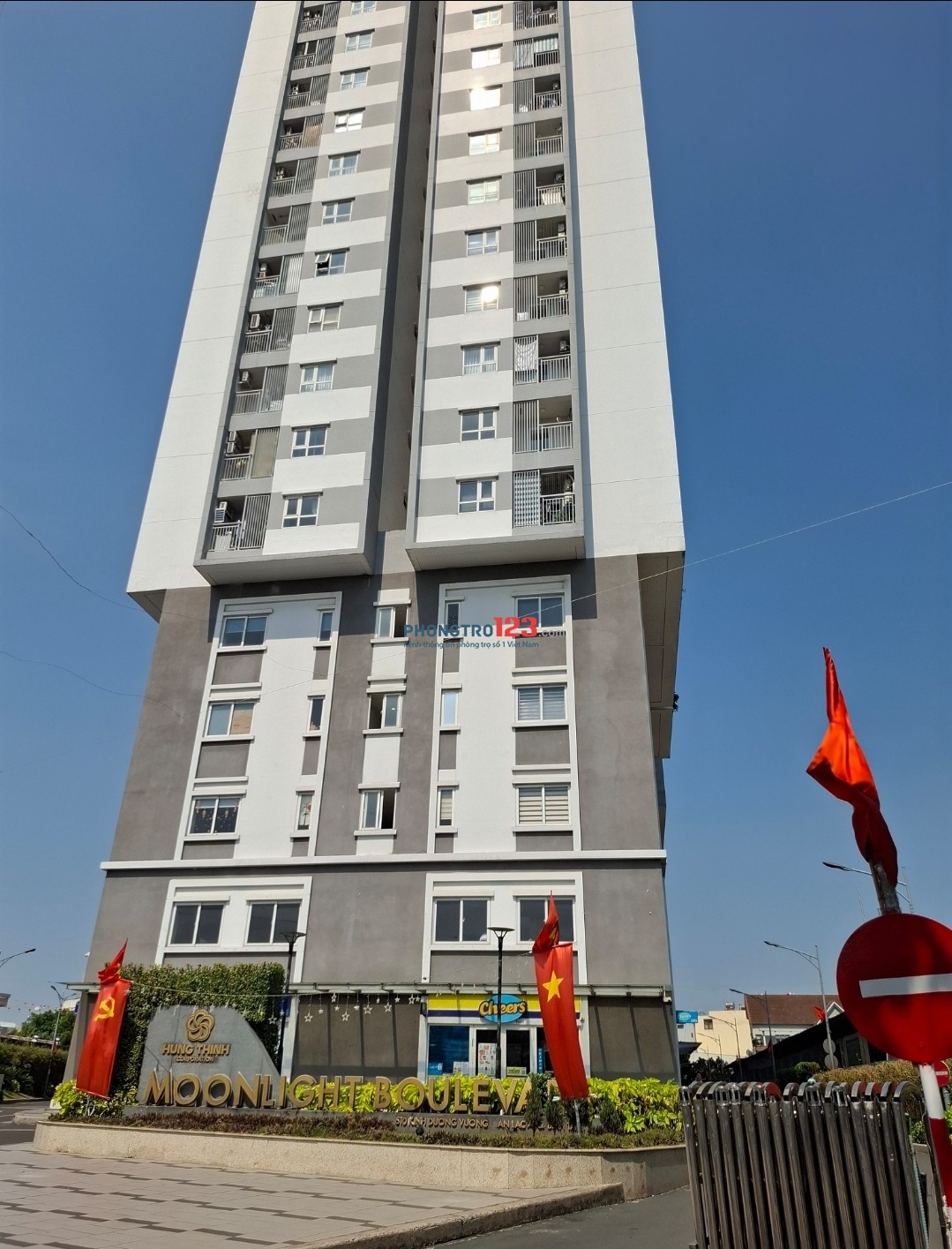Cho thuê căn góc chung cư Moonlight Boulevard