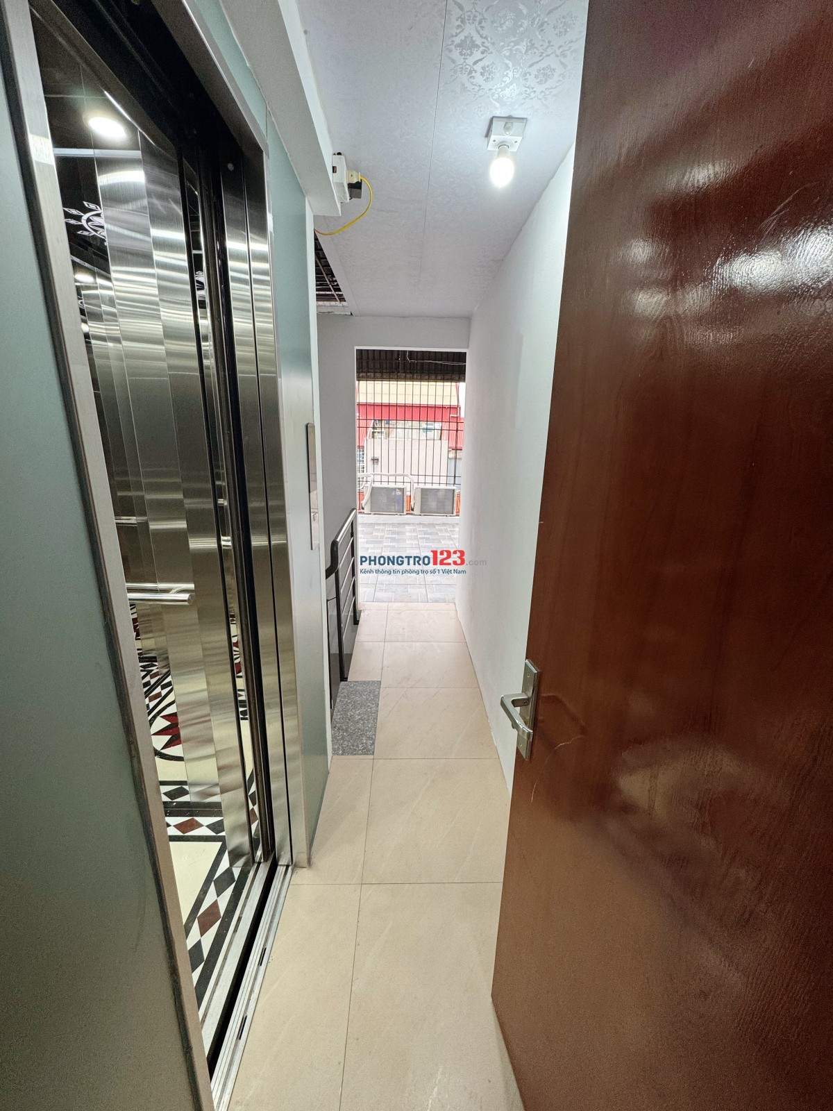  PHÒNG FULL ĐỒ – THANG MÁY – BẠCH MAI 