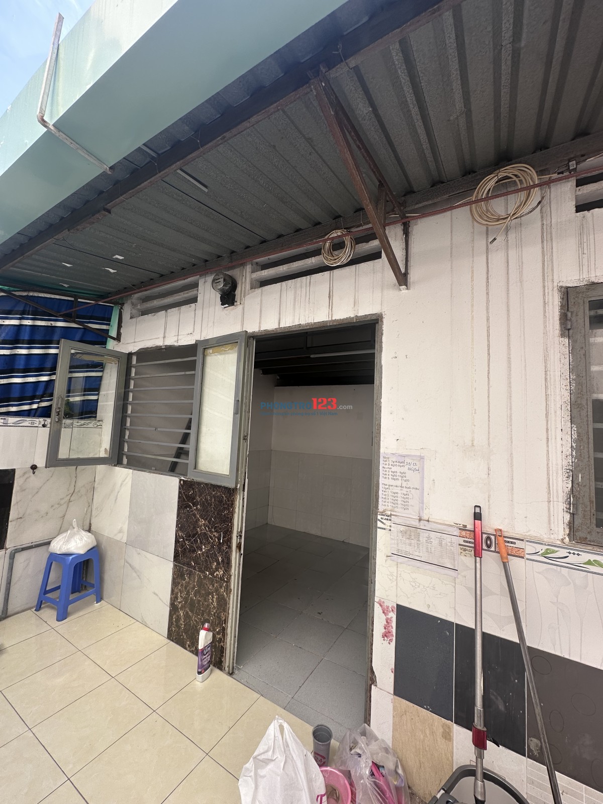 Cho Thuê Phòng Trọ chủ yếu cho gia đình 2vc va con, 1-2 dua hoặc ở 2 người 2 xe máy