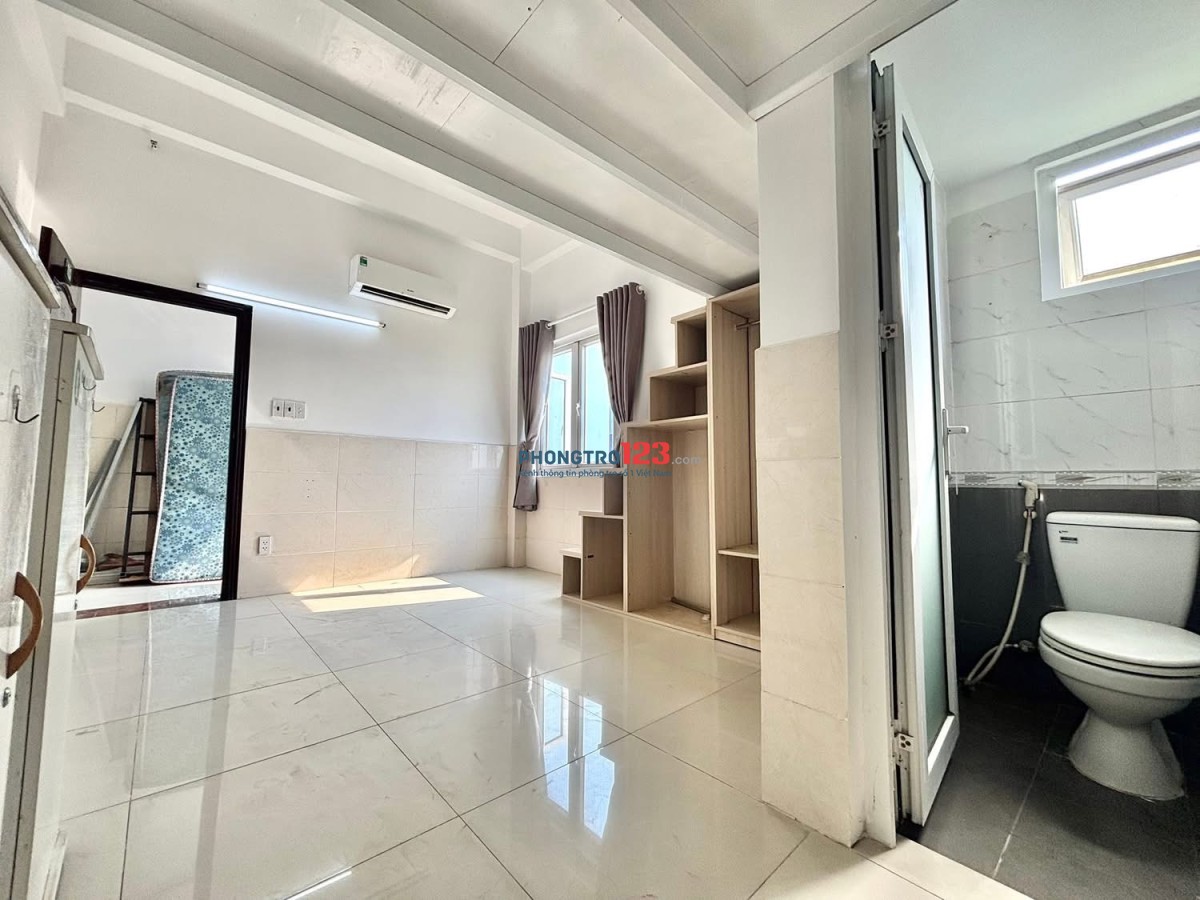 Phòng trọ Tân Phú có gác có máy lạnh mới xây
