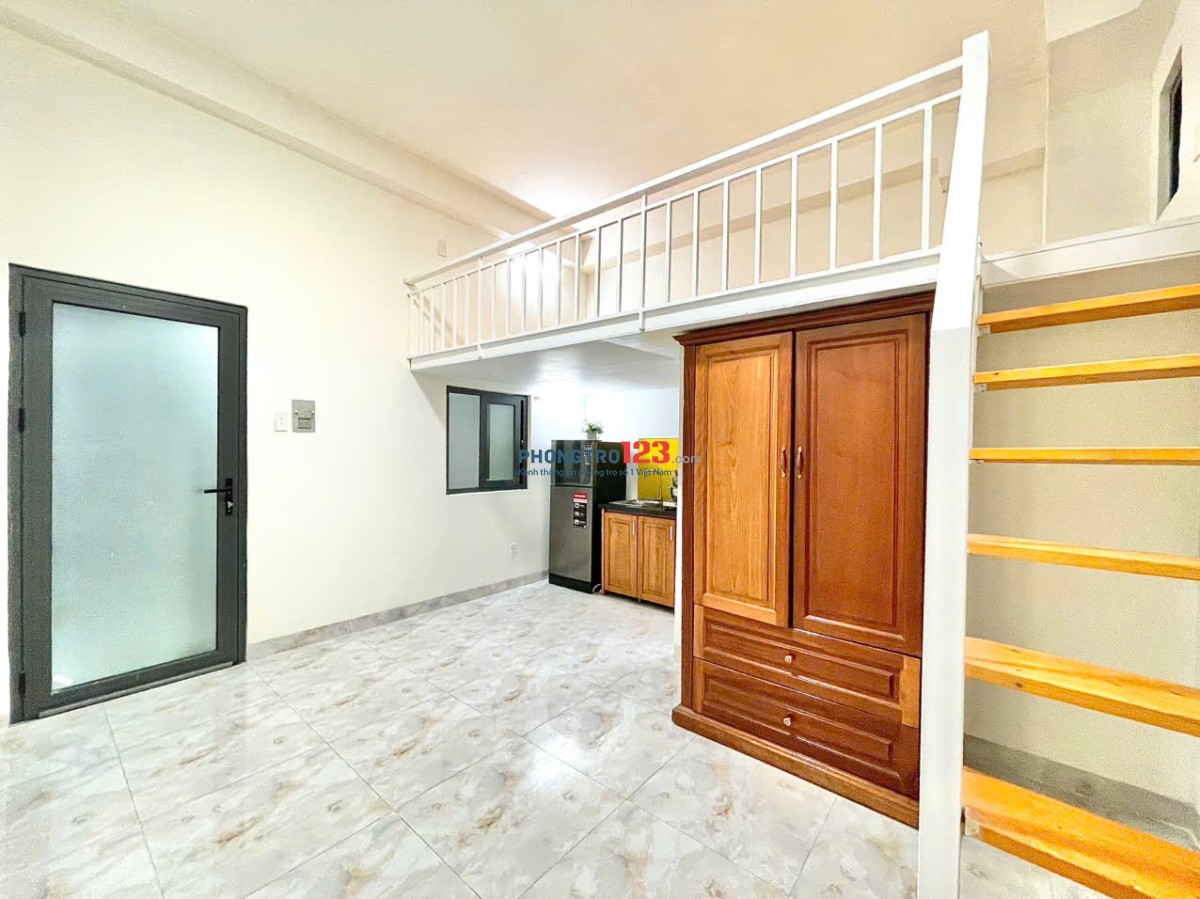 CĂN HỘ BAN CÔNG GÁC LỬNG THOÁNG MÁT GẦN CHỢ HOÀNG HOA THÁM