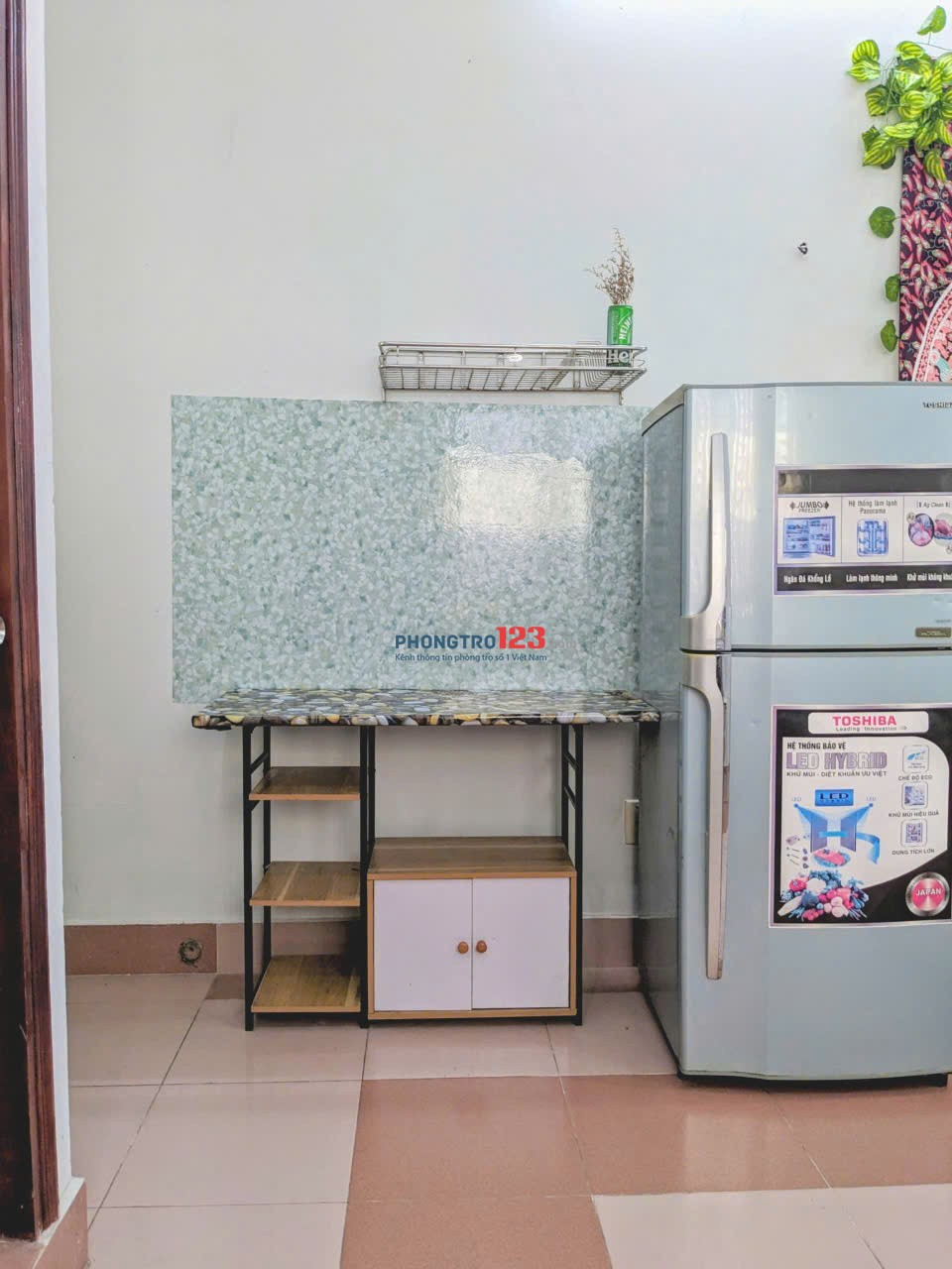 P.07 giá 4tr5 20m2 , 2 cửa sổ nắng đẹp. Nhà mặt tiền 303 Lê Quang Định