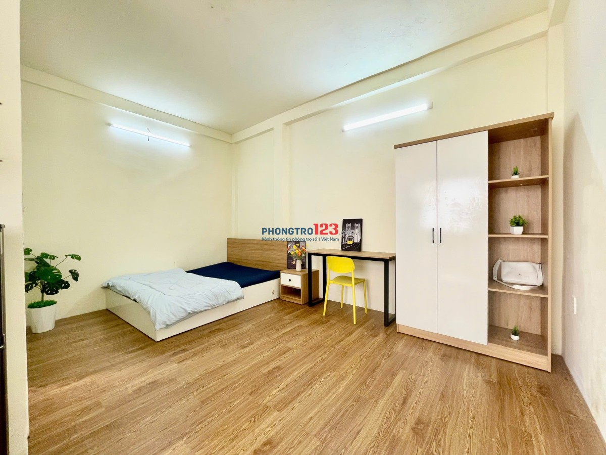 PHÒNG TRỌ BÌNH THẠNH RỘNG 40M2 TÁCH BẾP GẦN HUTECH, NGÃ TƯ HÀNG XANH, SIÊU THOÁNG, FULL NỘI THẤT