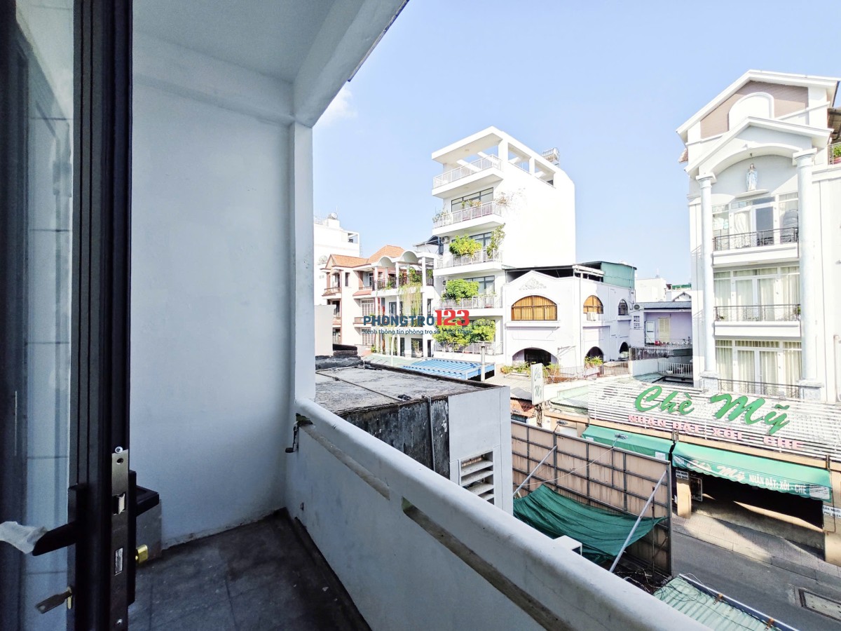 Cho thuê phòng tách bếp, ban công Bình Thạnh có máy giặt riêng giá chỉ 5trX tiện đi Quận 1, Quận 3