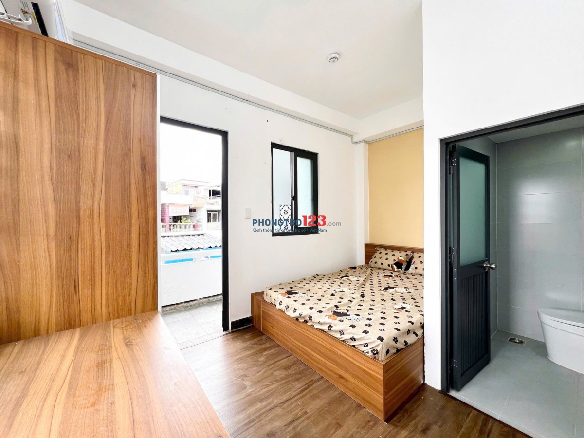 Cho thuê phòng tách bếp, ban công Bình Thạnh có máy giặt riêng giá chỉ 5trX tiện đi Quận 1, Quận 3