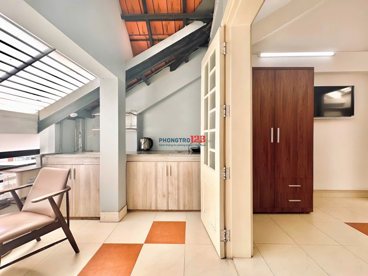  PHÒNG FULL NỘI THẤT – BAN CÔNG – PHÚ NHUẬN