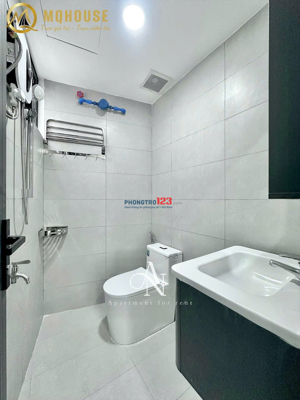 Phòng trọ cửa sổ trời thang máy 32m2 Phan Xích Long quận Phú Nhuận, gần chợ Tân Định, Trường Sa, q.1