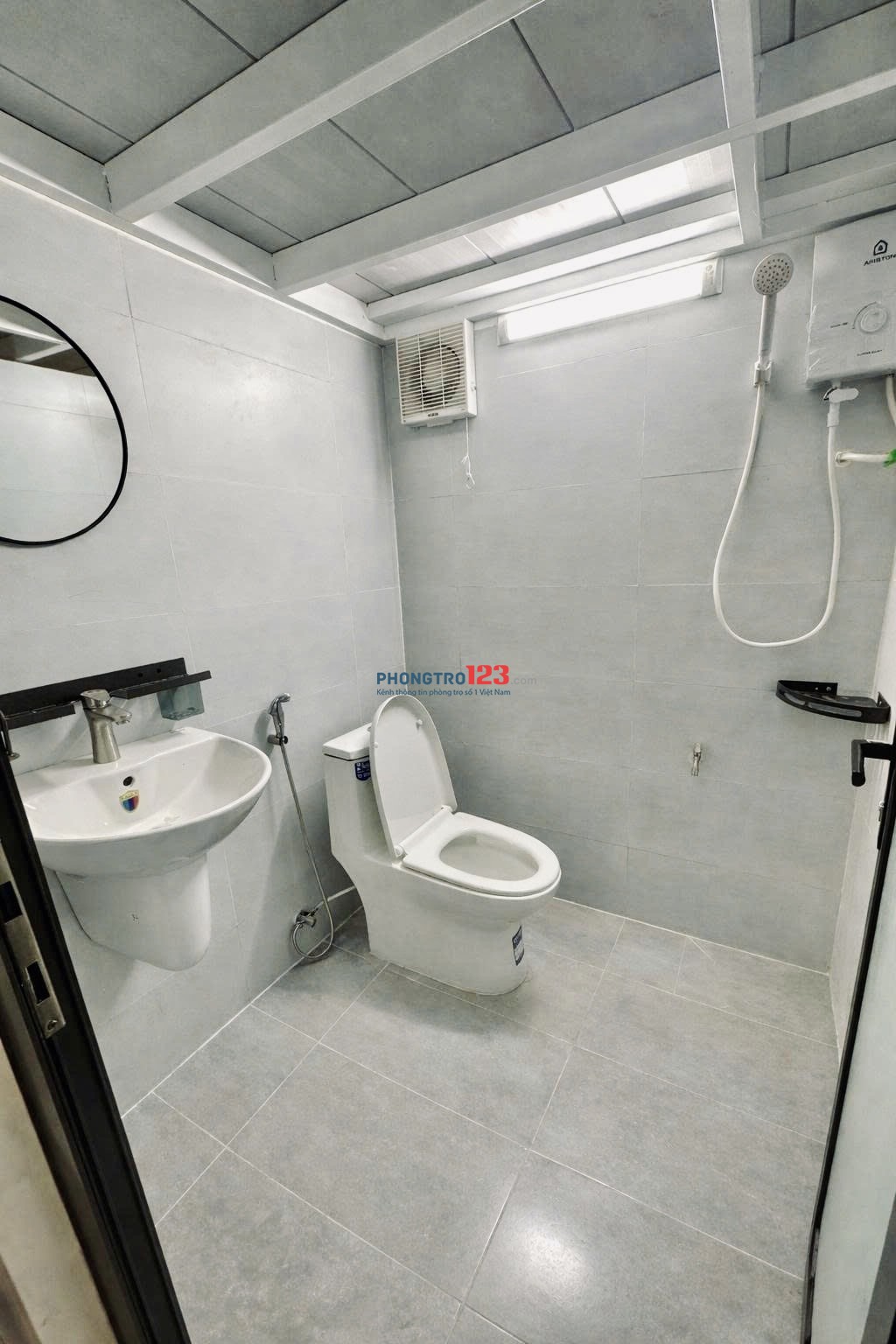 Minihouse mới xây đường Lê Lai, sát bên ĐHCT khu 3, BV Đa Khoa TPCT & Công Viên Lưu Hữu Phước