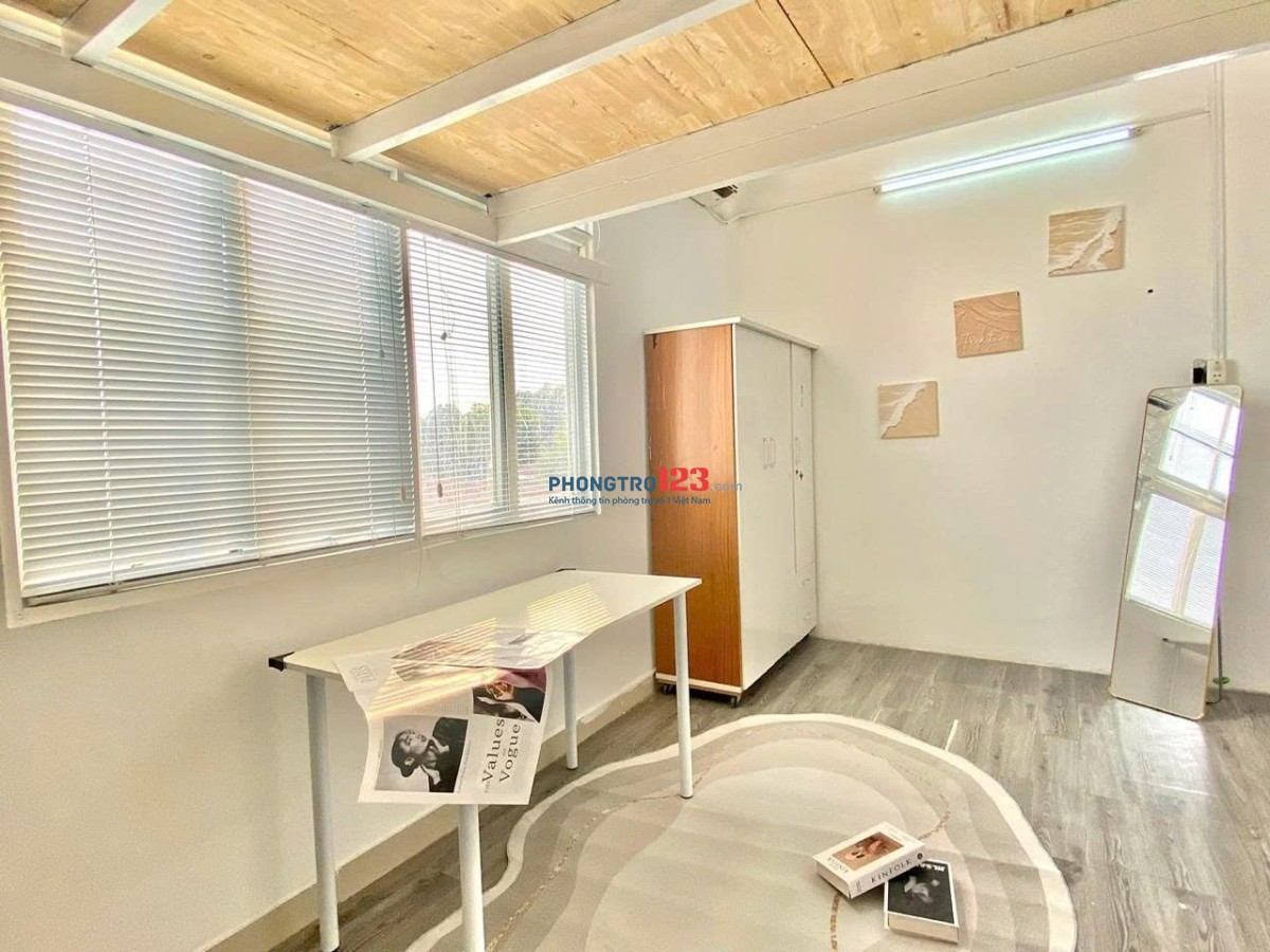 CĂN HỘ GÁC LỬNG ĐẸP THOÁNG MÁT TẠI TÂN SƠN GẦN SÂN BAY TÂN SƠN NHẤT