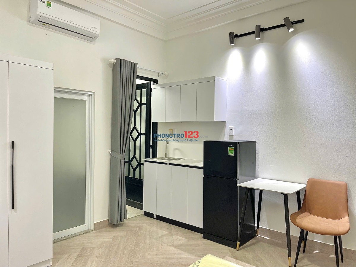 TRỌ PHÚ NHUẬN GẦN Q1,Q3 - 34m2 BAN CÔNG THOÁNG MÁY GIẶT RIÊNG MỚI 100% - PHAN ĐÌNH PHÙNG - PHÚ NHUẬN