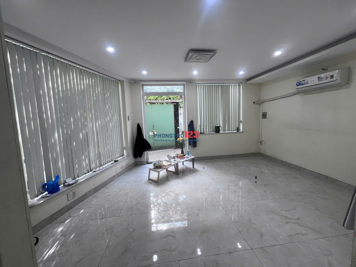 Cho thuê phòng 40m2 quận 2 khu vực yên tĩnh