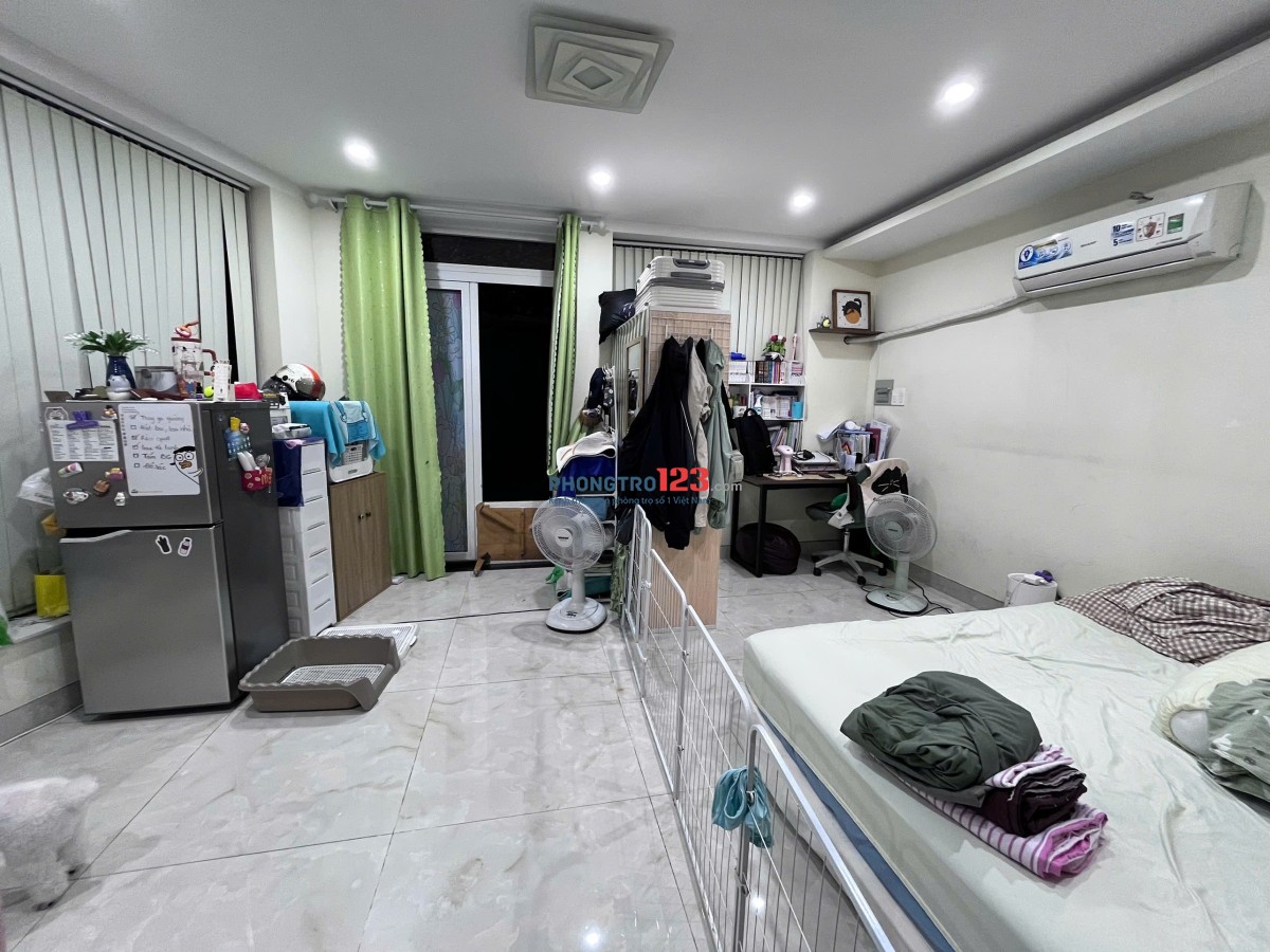 Cho thuê phòng 40m2 quận 2 khu vực yên tĩnh