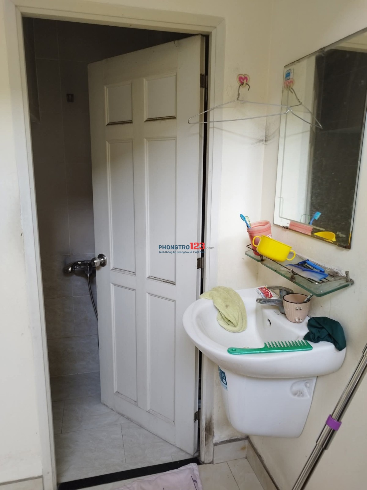 Cho thuê phòng 40m2 quận 2 khu vực yên tĩnh