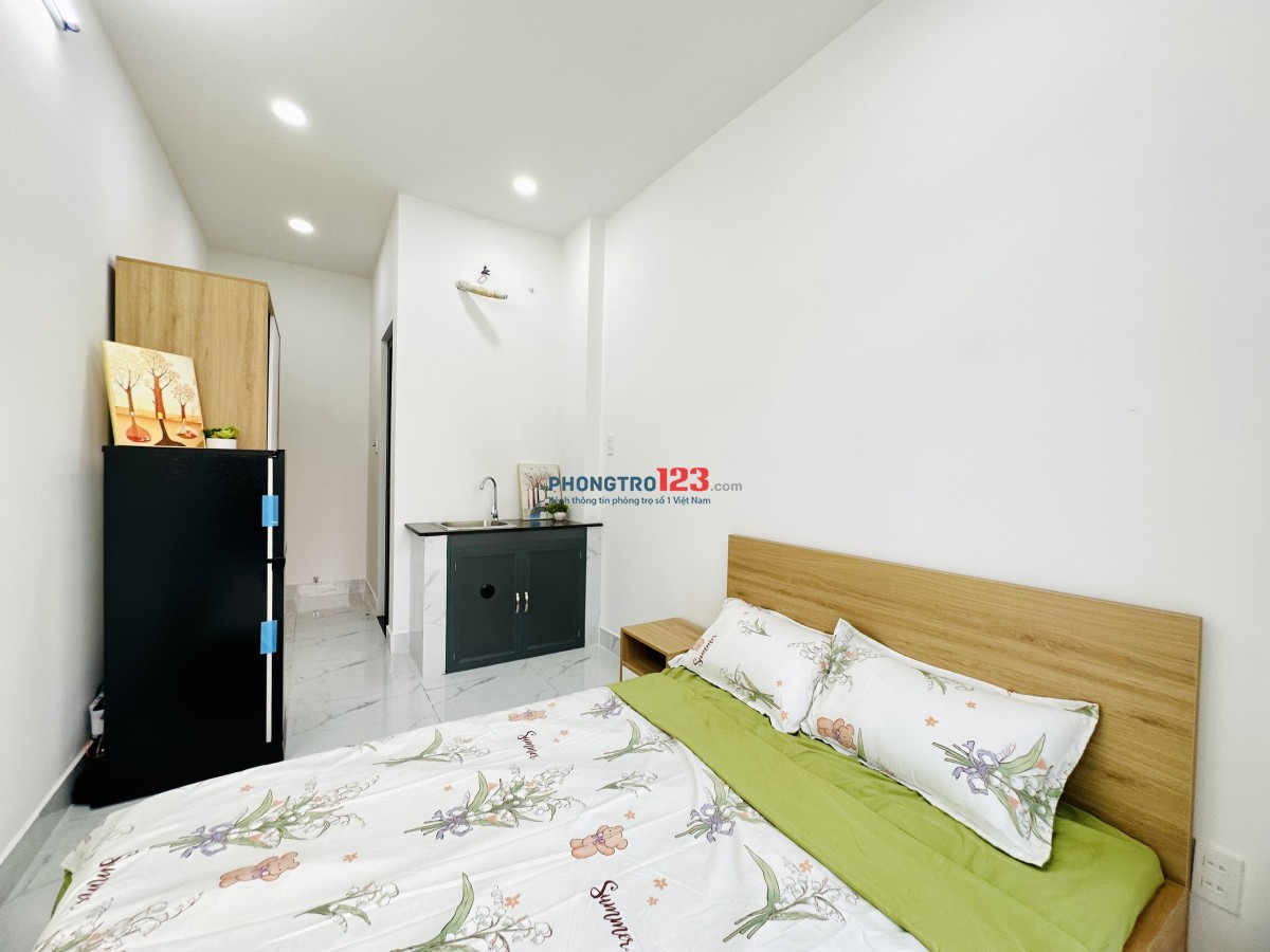 Phòng trọ ban công thoáng, đầy đủ nội thất - gần VLU, chợ Bà Chiểu giáp quận 1, quận 3