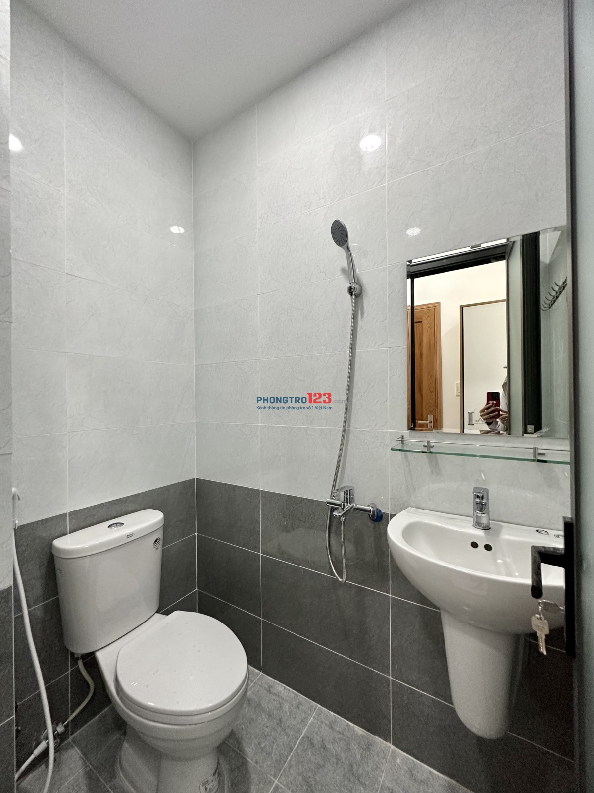 Phòng trọ ban công thoáng, đầy đủ nội thất - gần VLU, chợ Bà Chiểu giáp quận 1, quận 3